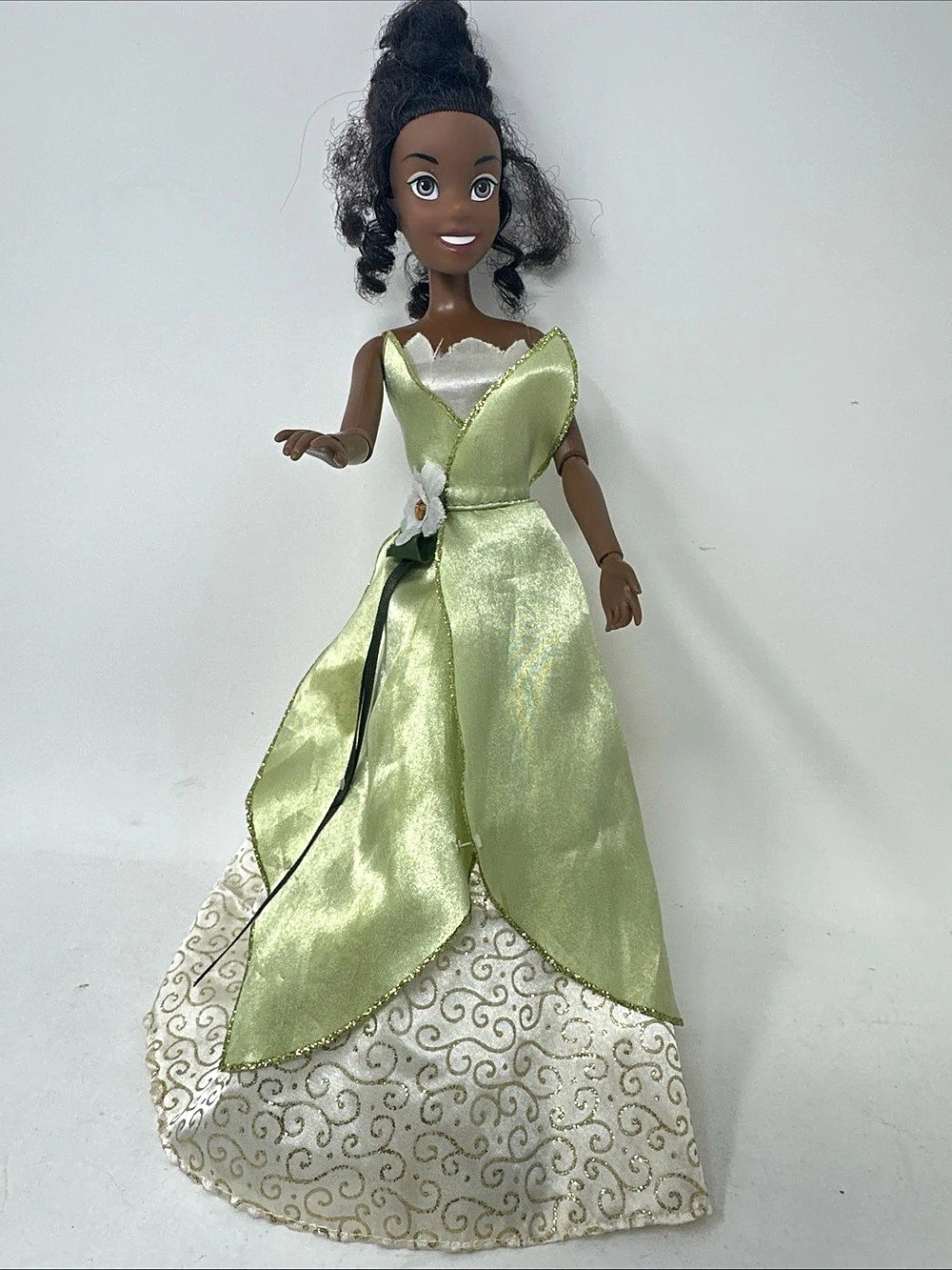 Disney Tiana Classic Doll – The Princess and the Frog